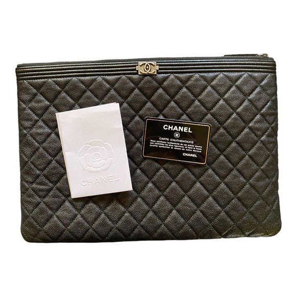 SOLD Chanel Boy O Case Clutch Quilted Caviar Large - Picture 4 of 8